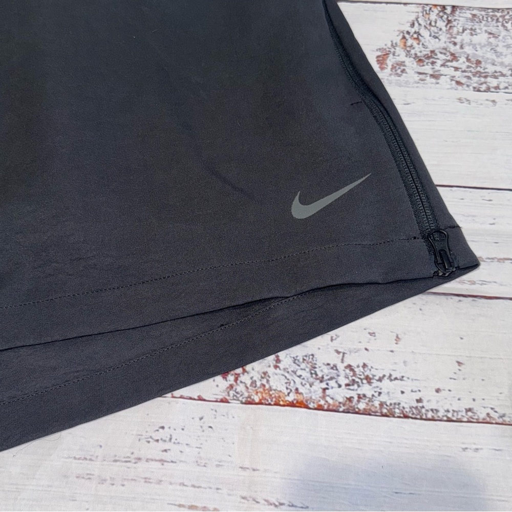 Nike Women's Black Athletic Shorts - Picture 3 of 6